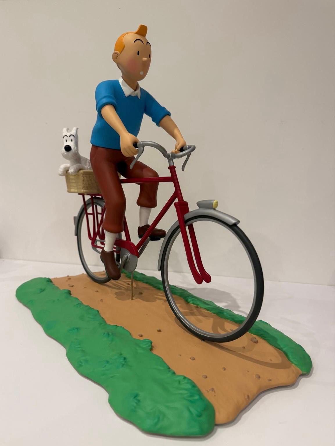 Kuifje en Bobby op fiets Nieuw LMTD