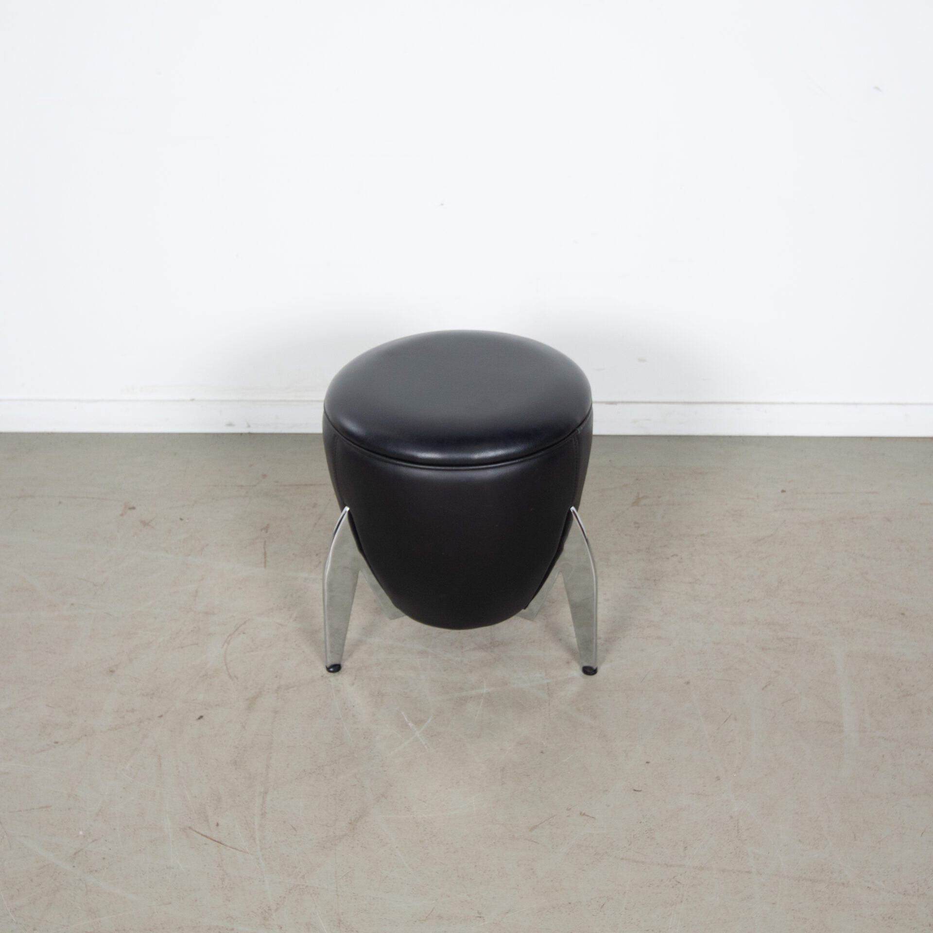 Artanova Hocker Zwart Leer - Image 2