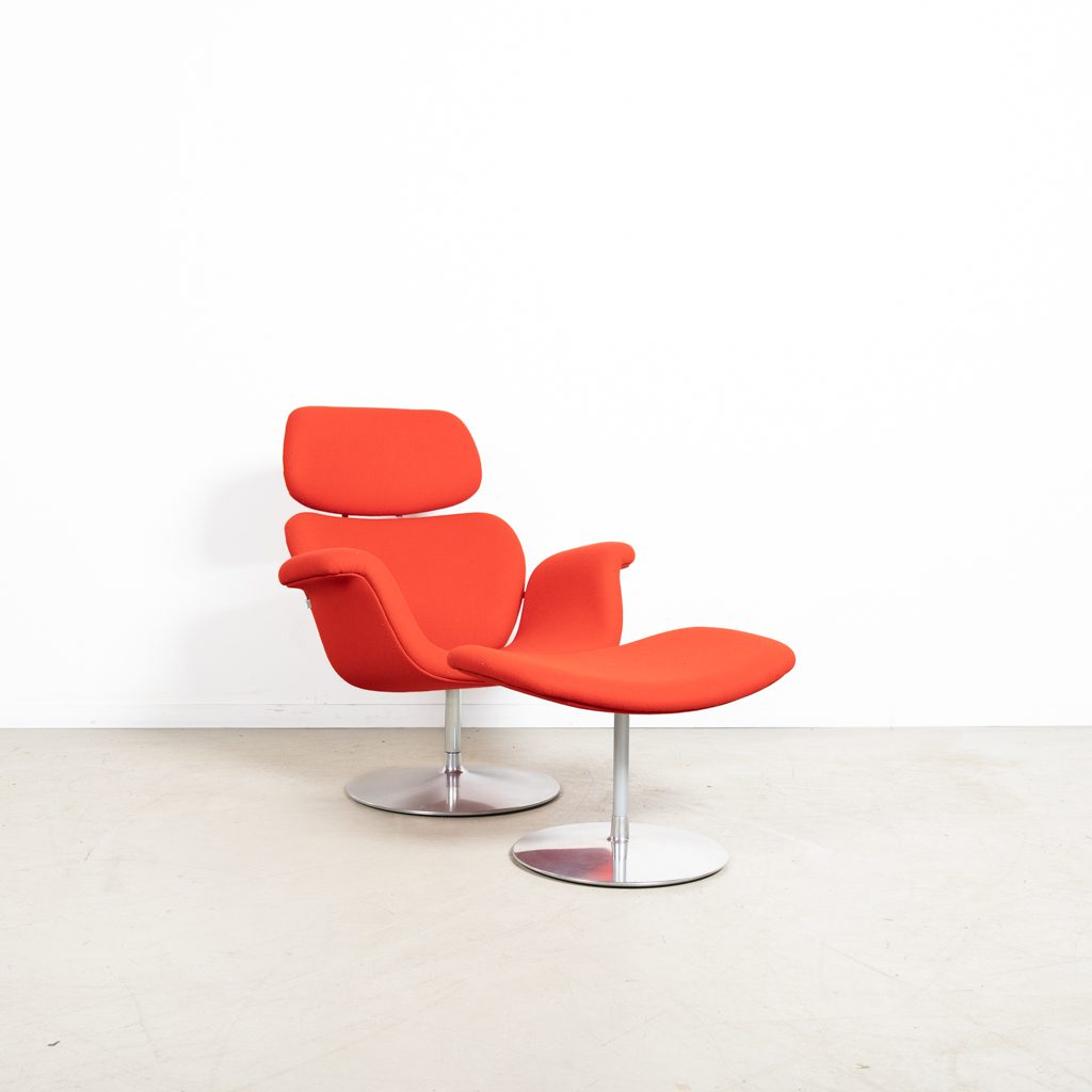 Artifort Big Tulip Fauteuil Rood Stof + Hocker