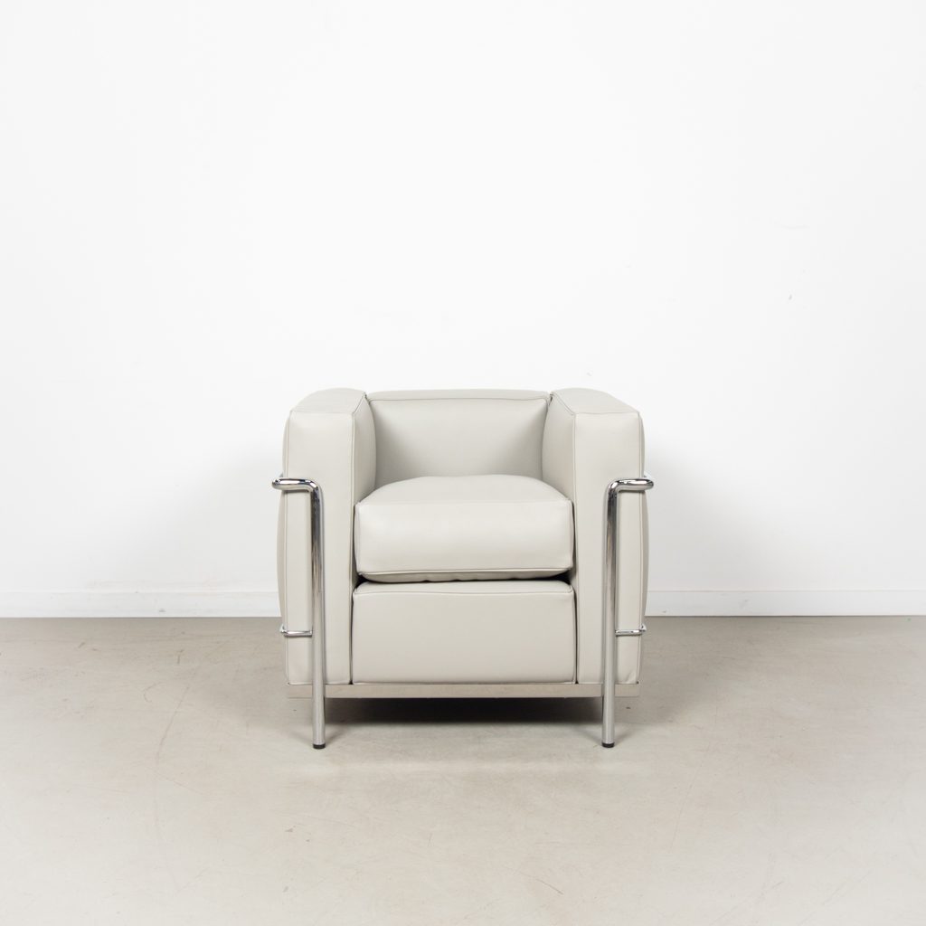 Cassina LC2 Fauteuil Lichtgrijs Leer - Image 5