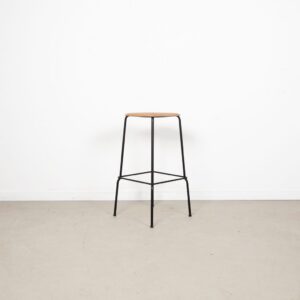 Hay Soft Edge Kruk Hout - Zwart