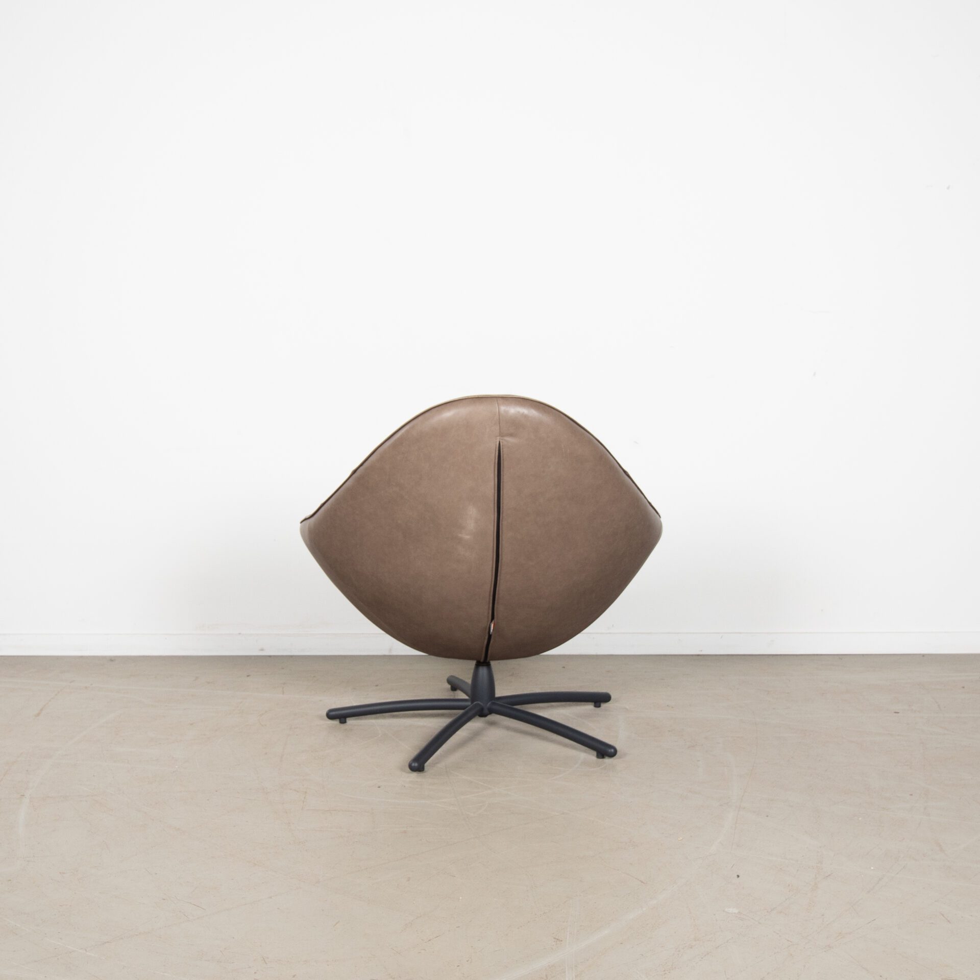 Label Hidde Fauteuil Taupe Leer - Image 5