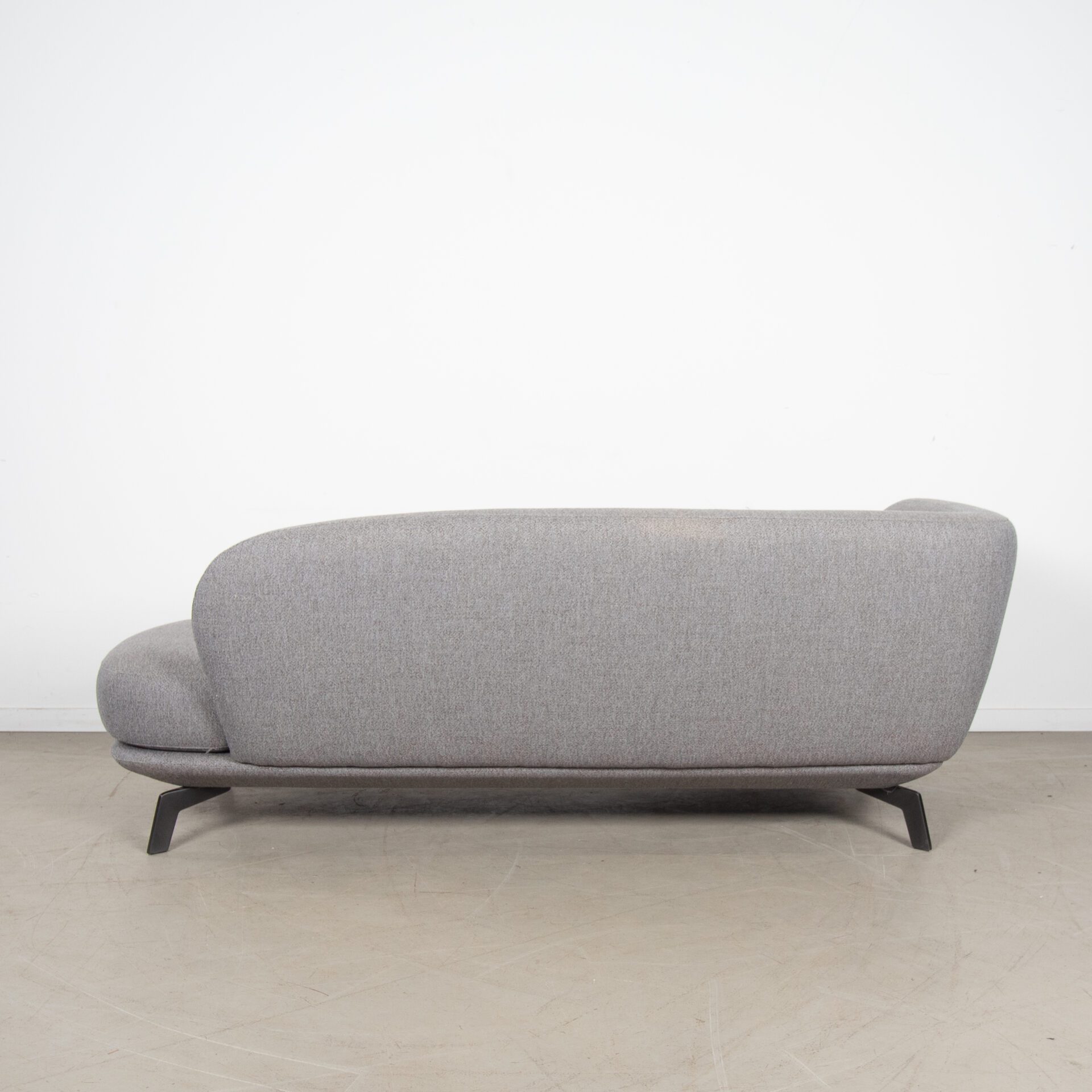 Leolux Flint Divan Bank 2,5-Zits Grijs Stof + Hocker - Image 6