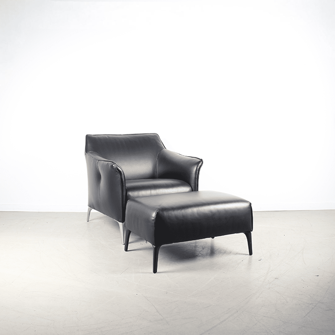 Leolux Mayon Fauteuil Zwart Leer + Hocker