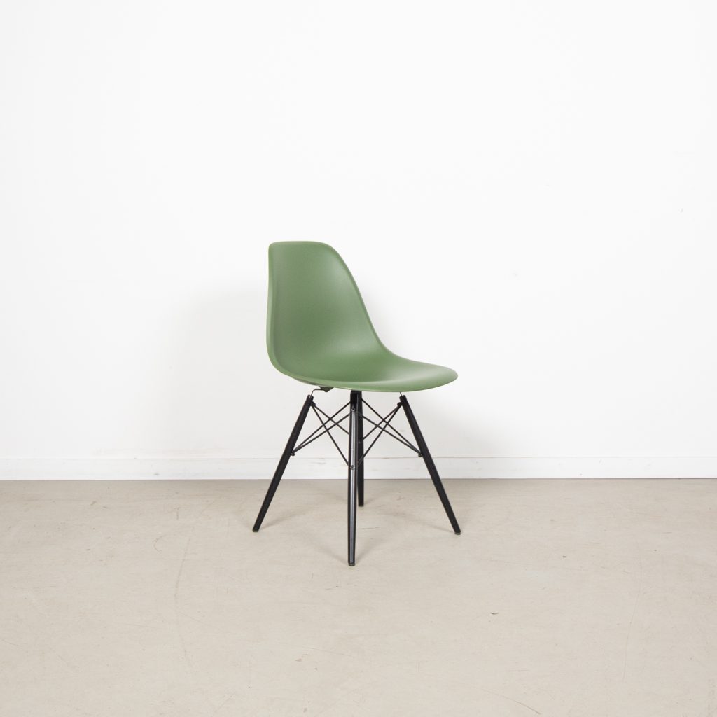 Vitra DSW Stoel Groen Kunststof - Zwart