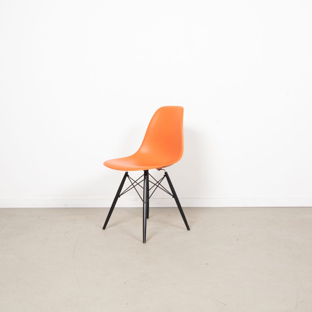 Vitra DSW Stoel Oranje Kunststof - Zwart - Image 3