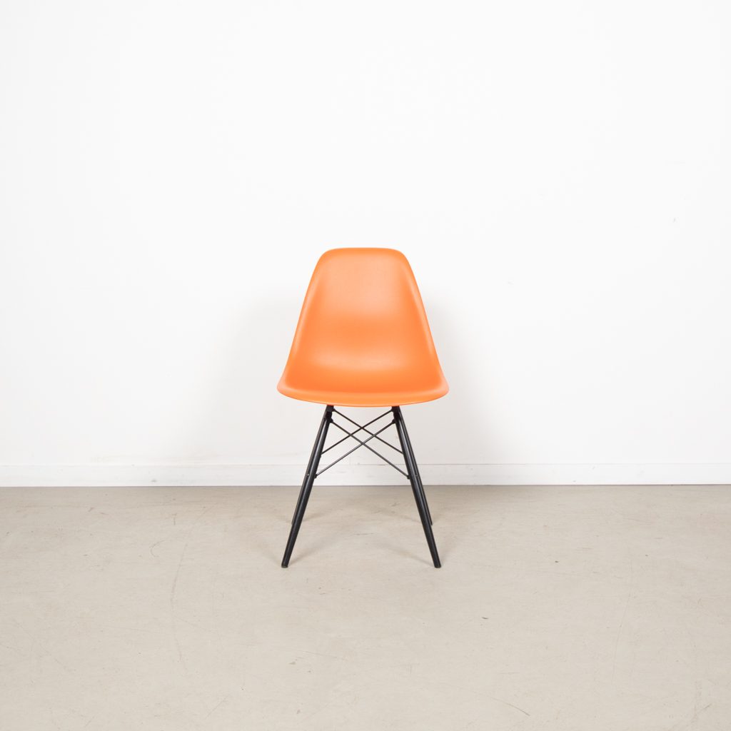 Vitra DSW Stoel Oranje Kunststof - Zwart - Image 2