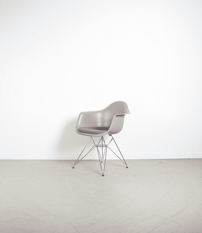 Vitra Eames DAR Stoel Taupe Kunststof - Chroom - Image 3