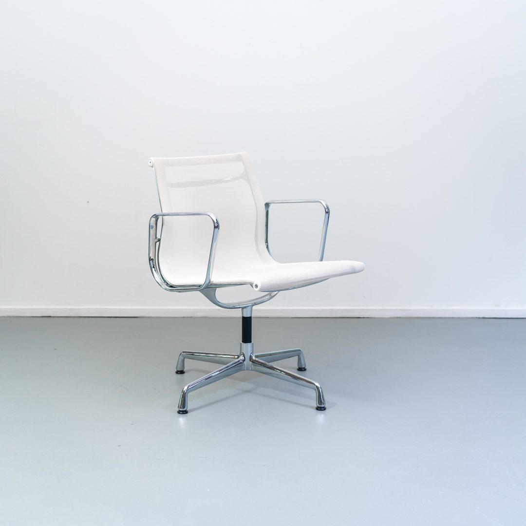 Vitra Eames EA 107 Stoel Wit Netweave - Chroom - Image 2