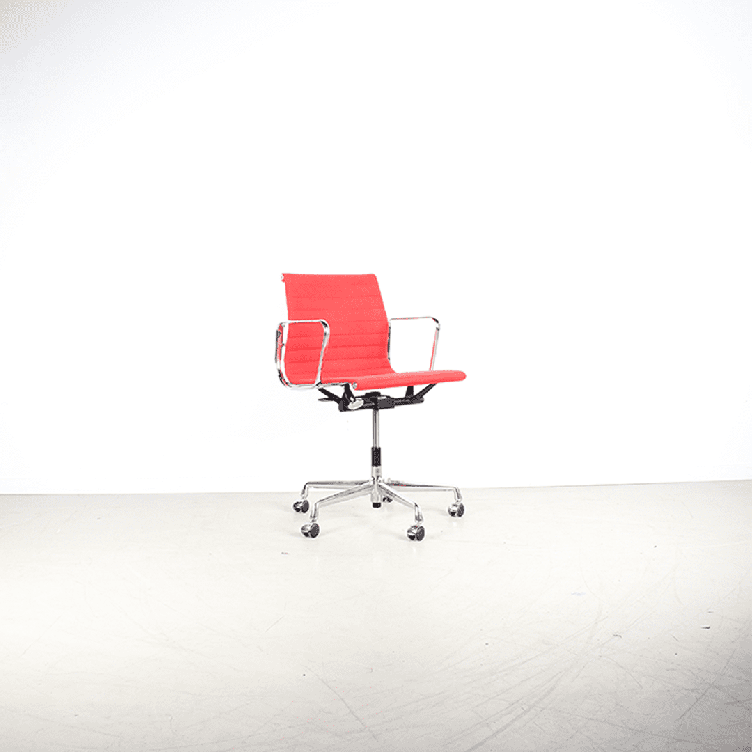 Vitra Eames EA 117 Bureaustoel Rood Hopsak - Chroom
