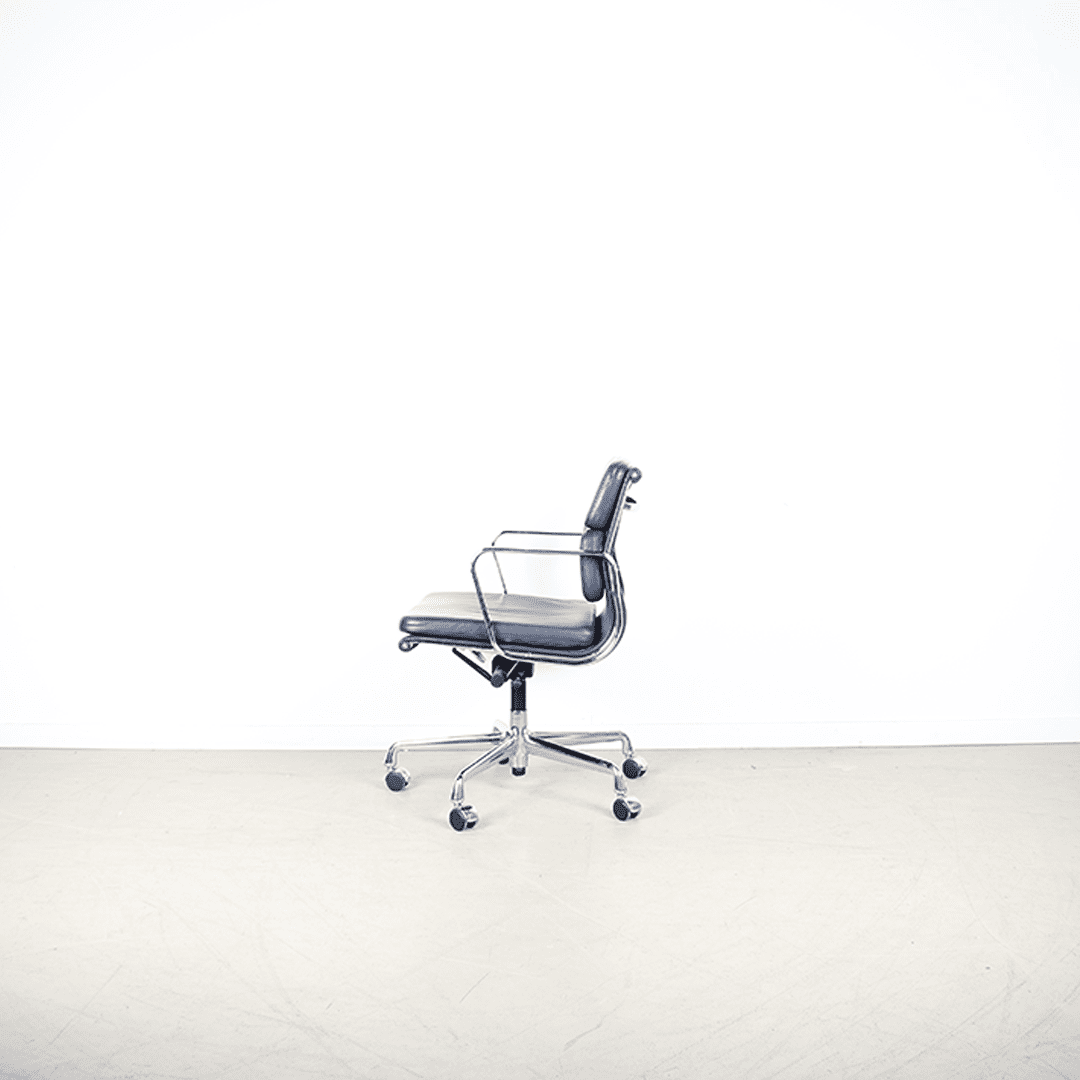 Vitra Eames EA 217 Bureaustoel Donkerblauw Leer - Chroom - Image 4