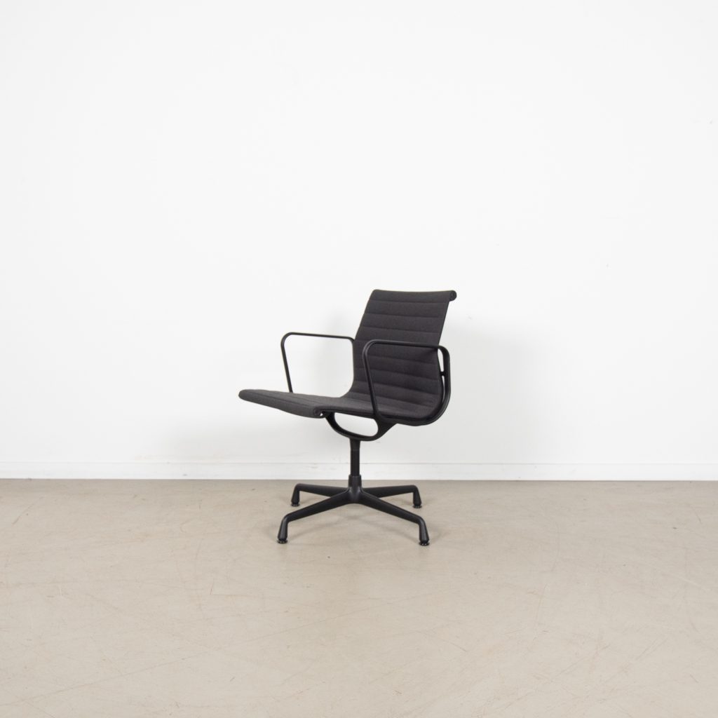 Vitra Eames EA 108 Bureaustoel Zwart Hopsak - Zwart - Image 4