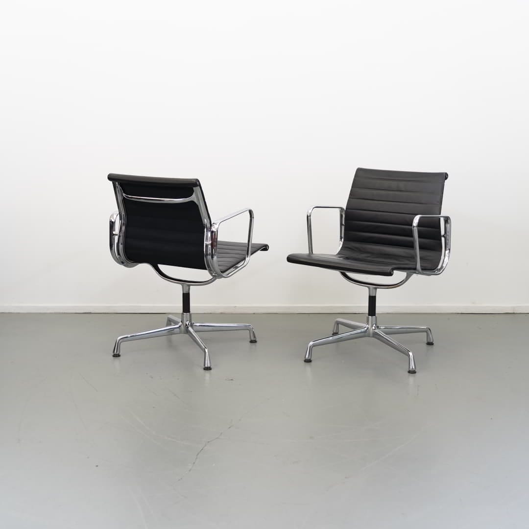 Vitra Eames EA 107 Stoel Zwart Leer - Chroom - Image 8