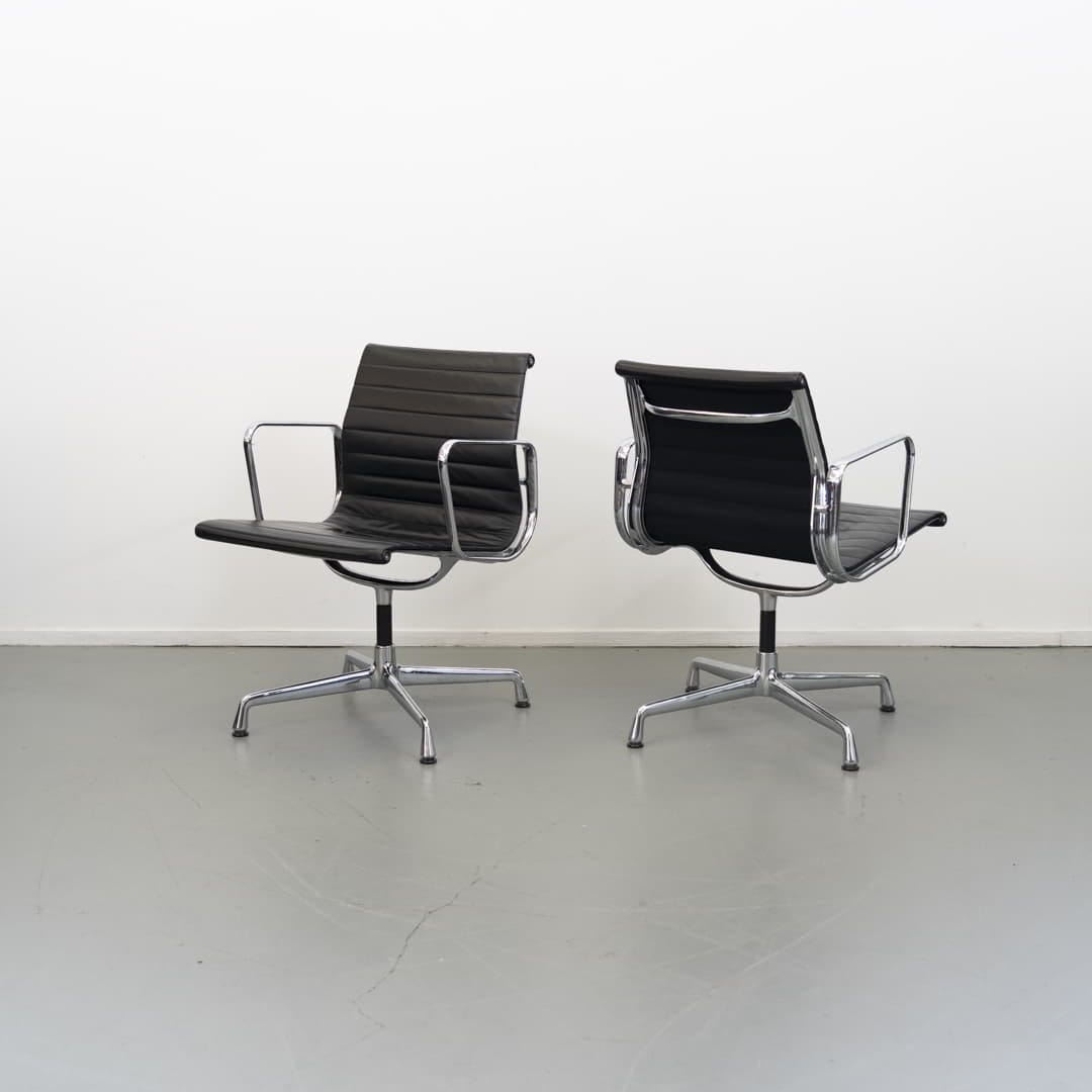 Vitra Eames EA 107 Stoel Zwart Leer - Chroom - Image 9
