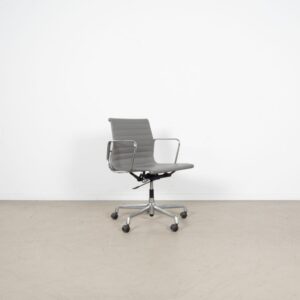 Vitra Eames EA 117 Bureaustoel Grijs Leer - Aluminium