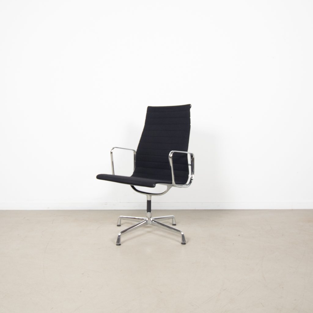 Vitra Eames EA 112 Bureaustoel Zwart Hopsak – Chroom - Image 3