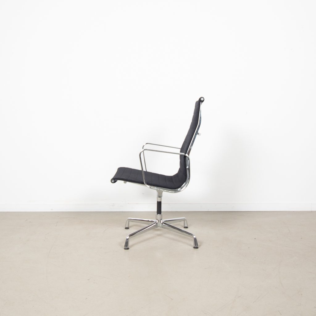Vitra Eames EA 112 Bureaustoel Zwart Hopsak – Chroom - Image 2