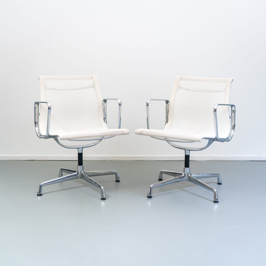 Vitra Eames EA 107 Stoel Wit Netweave - Chroom - Image 7