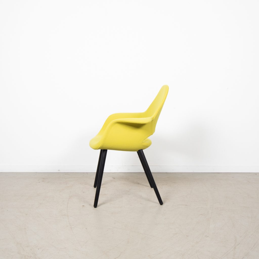 Vitra Organic Conference Stoel Geel Stof - Zwart - Image 4