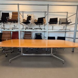 Vitra Eames Segmented Table Tafel Hout - Chroom