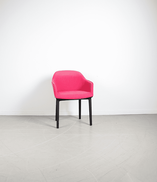Vitra Softshell Stoel Roze Stof – Zwart