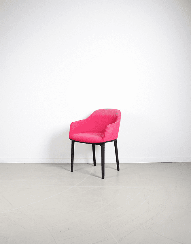Vitra Softshell Stoel Roze Stof – Zwart - Image 3