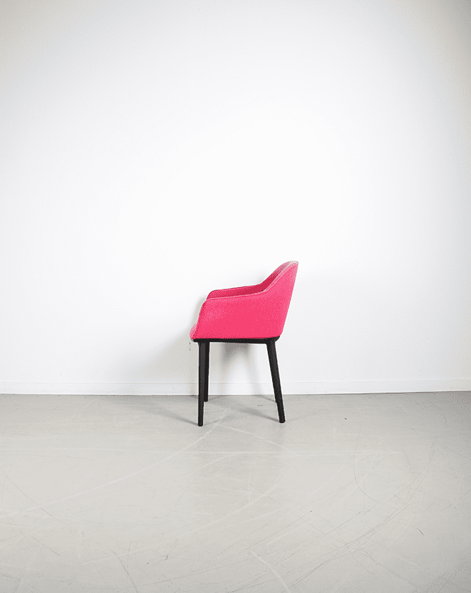 Vitra Softshell Stoel Roze Stof – Zwart - Image 4