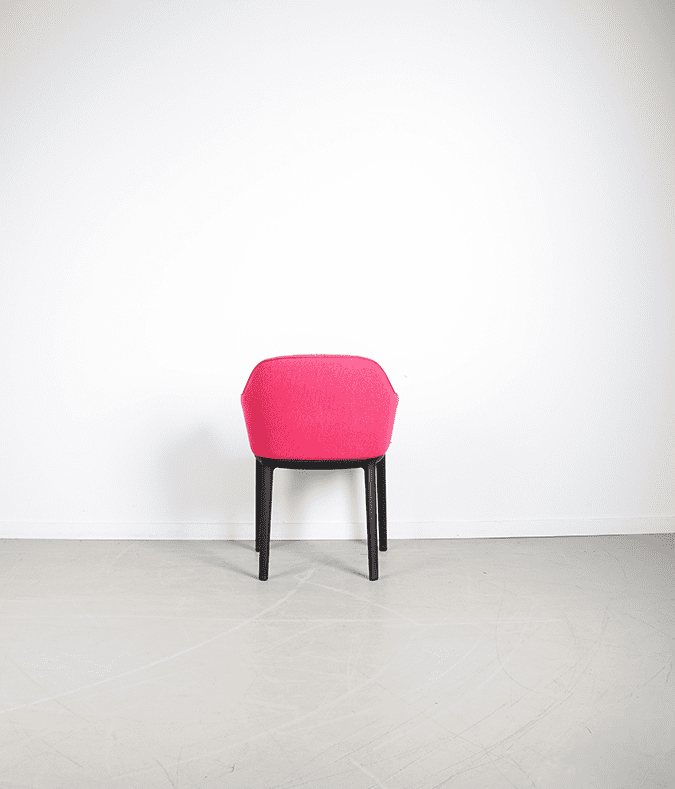 Vitra Softshell Stoel Roze Stof – Zwart - Image 5