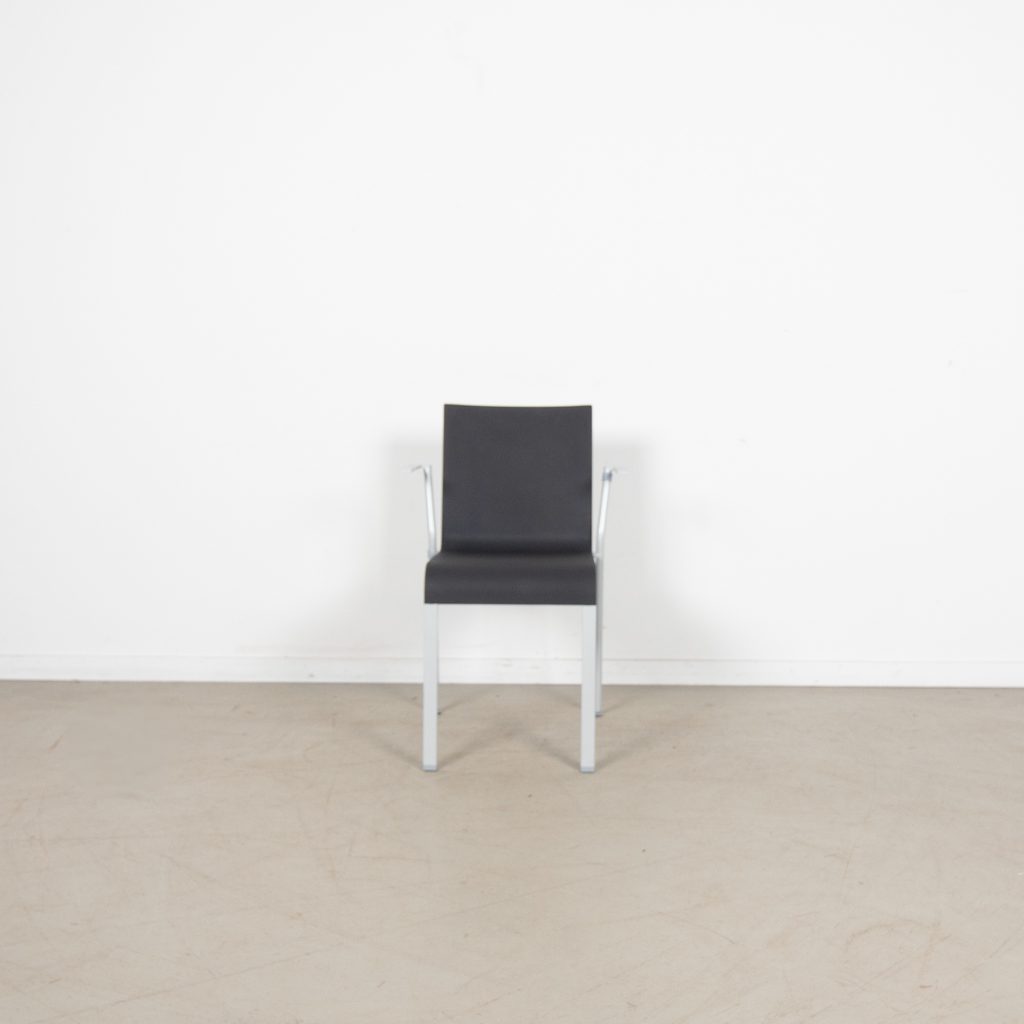 Vitra .03 Stoel Donkergrijs Kunststof (Stapelbaar) - Gepoedercoat Zilver - Image 5