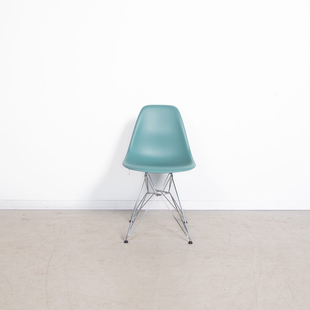 Vitra Eames DSR Stoel Lichtblauw Kunststof - Chroom - Image 2