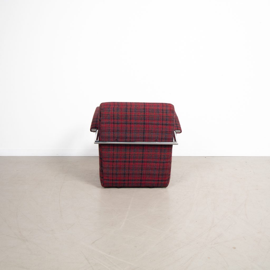 Leolux Scylla Laag Fauteuil Rood Geruit Stof - Image 5