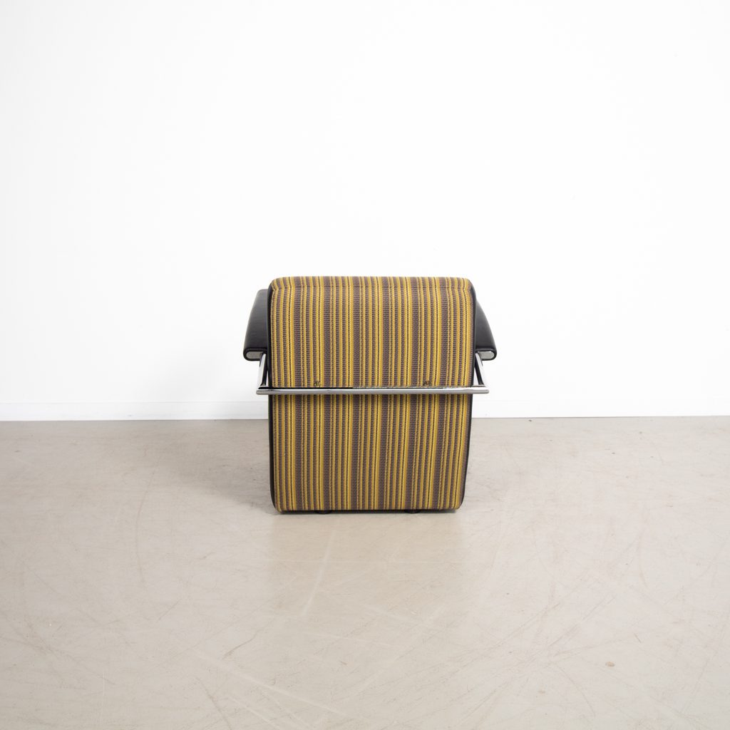 Leolux Scylla Laag Fauteuil Geel Gestreept Stof - Image 2