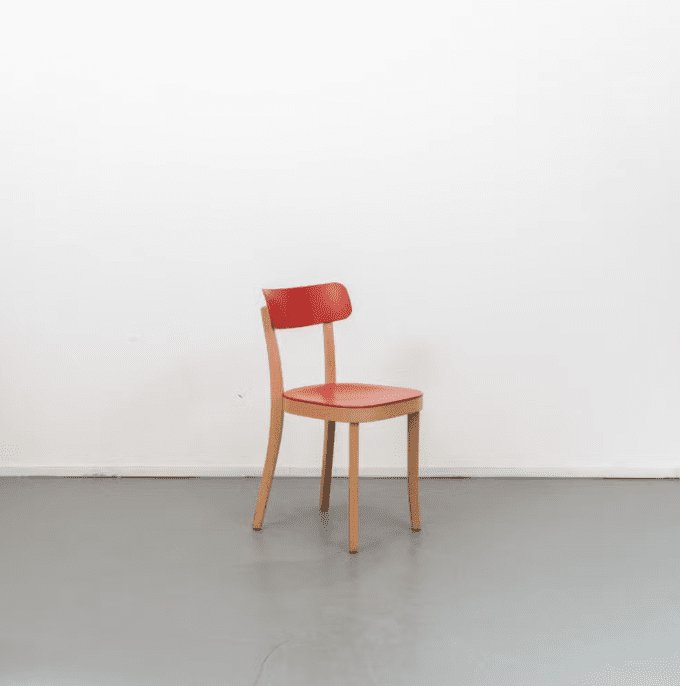 Vitra Basel Stoel Rood Hout